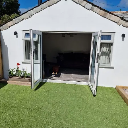 The Old Pottery 2 Person Dog Friendly Holiday home
